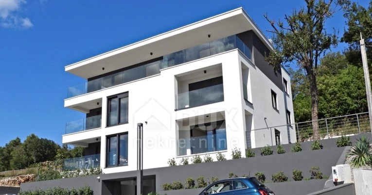 Penthouse u Rijeci prodaje se za 6.6 milijuna kuna, pogledajte fotografije