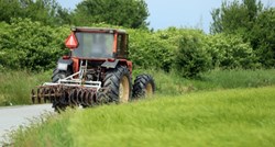 Vozač traktora dobio kaznu od 24 tisuće kuna