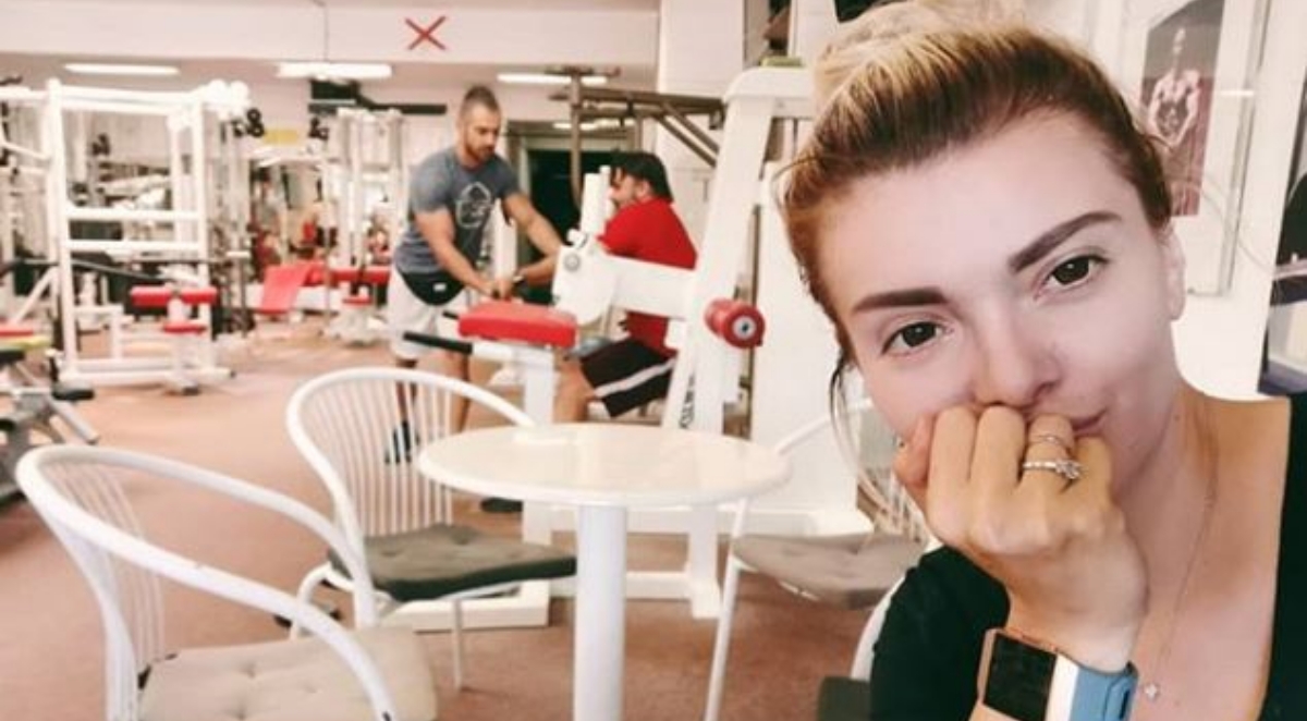 Ella Dvornik: Bilo je depresivno, nisam se šminkala ni prala kosu