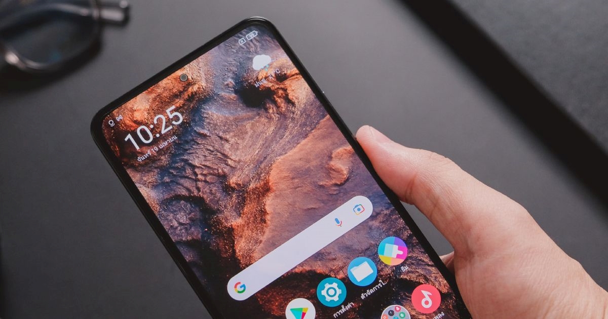 Xiaomi 16 donosi veći zaslon i periskopsku kameru?