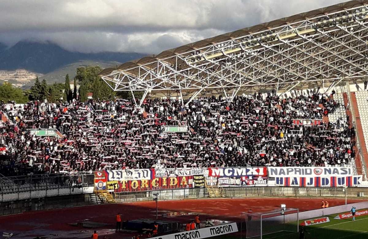 VIDEO Torcida izviždala Burića