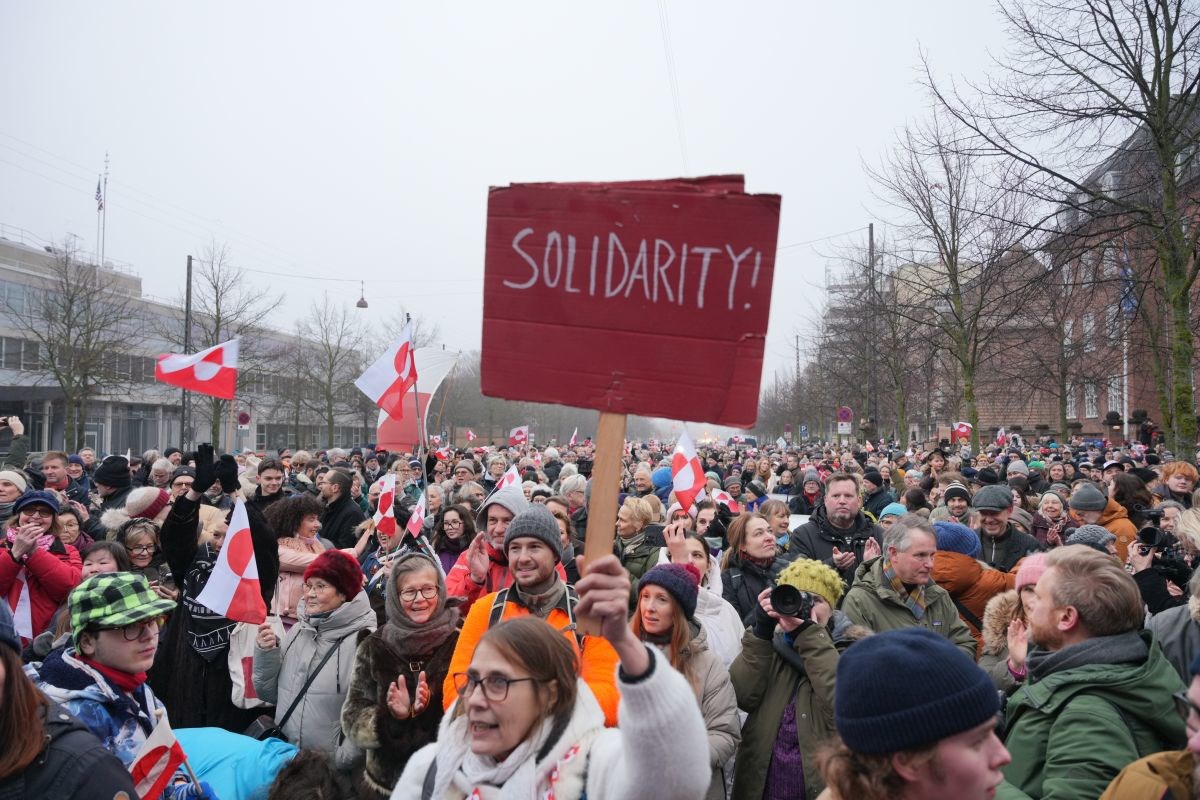 Tisuće u Danskoj prosvjeduju protiv Trumpovih prijetnji Grenlandu