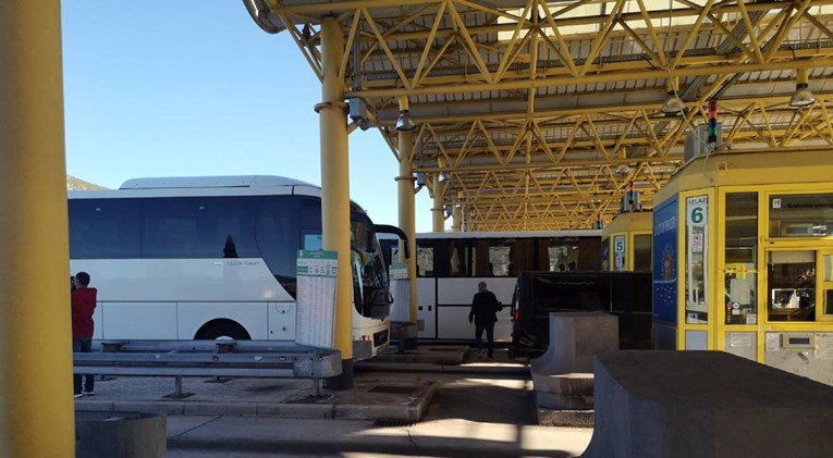 Prosvjed prijevoznika u Dugopolju: Zadnjim lipama smo platili cestarinu