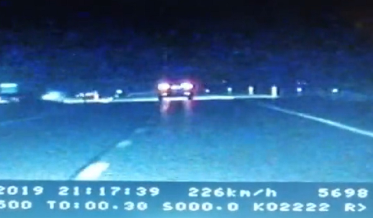 Jurili autocestom 242 kilometra na sat, objavljene su snimke