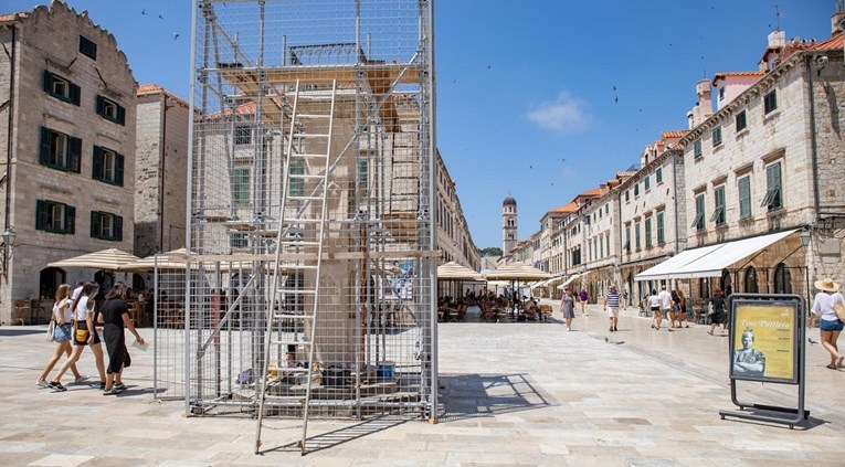 Orlandov stup u Dubrovniku je od 15. stoljeća. Mora ostati zatvoren, postoje problemi