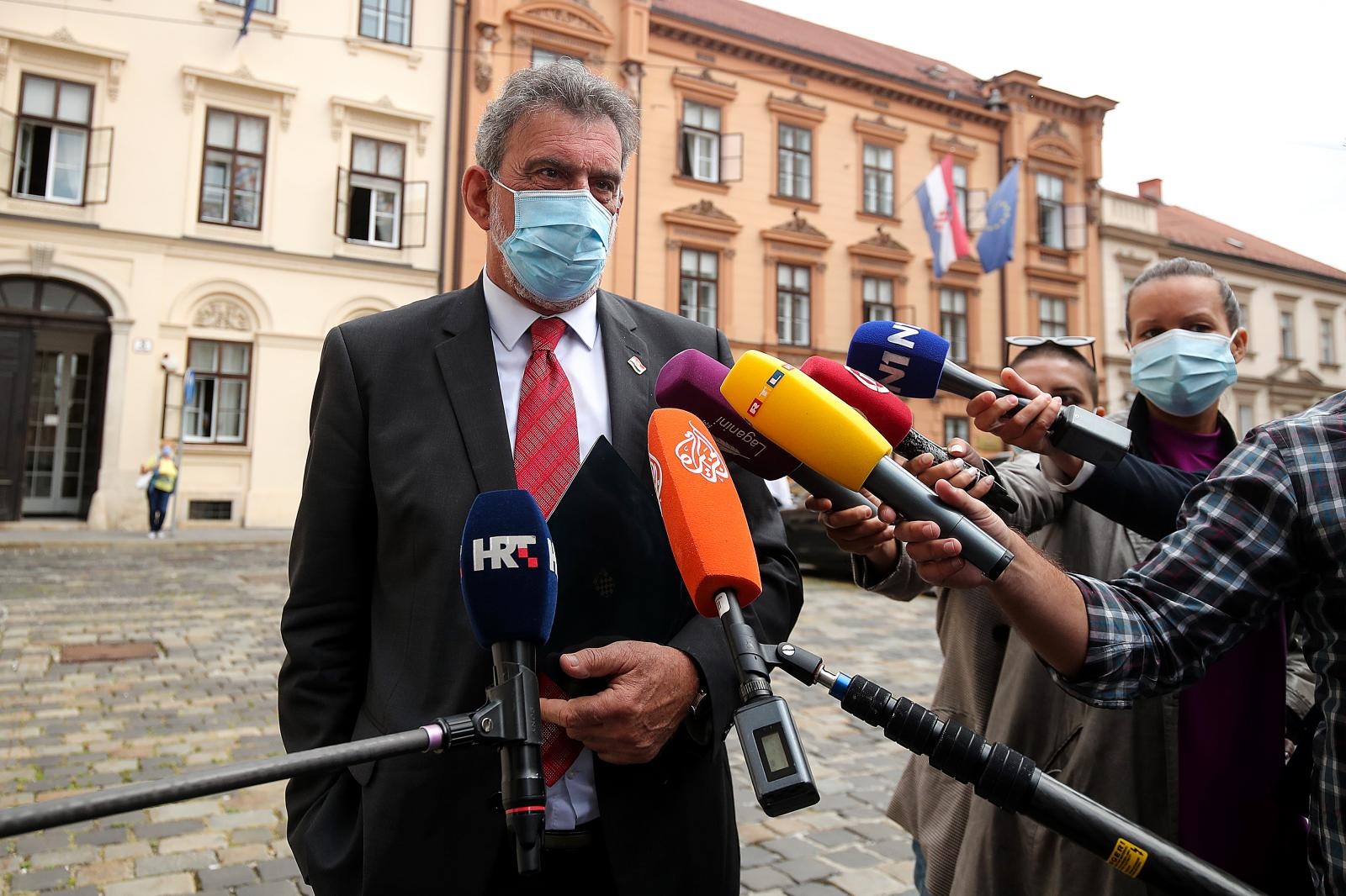 Fuchs s predstavnicima županija raspravljao o novoj školskoj godini