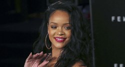Rihanna nosi najpopularniju boju sezone od glave do pete