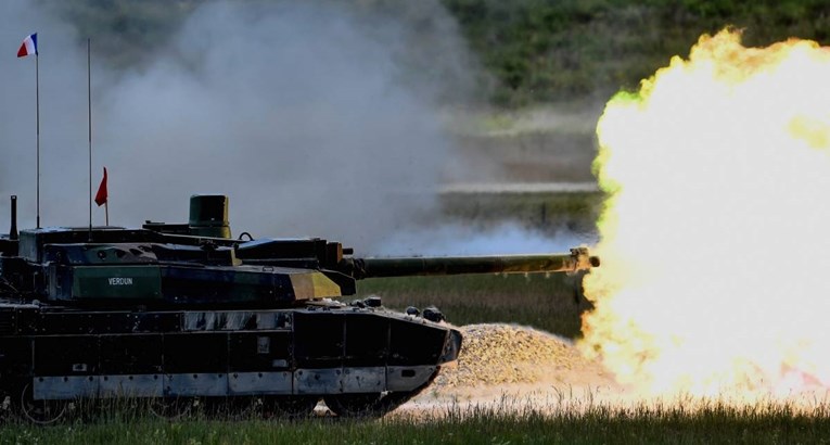 Francuska šalje tenkove i vojnike na istok Europe
