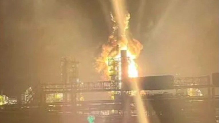 Ukrajina napala jednu od najvećih ruskih rafinerija nafte, šire se snimke