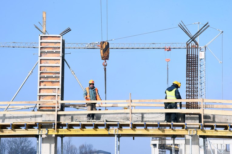 16 gradova i općina dobilo suglasnost za zaduženje, evo što će se sve graditi