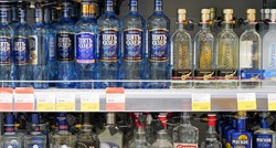 SAD i Kanada uklanjaju rusku votku iz dućana