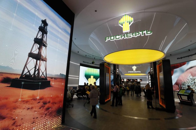 Britanija izuzela plinsko polje iz sankcija ruskom naftnom divu. Ne kažu zašto