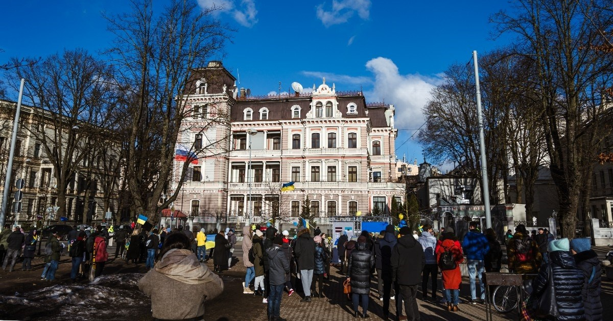 Riga u znak podrške Ukrajini promijenila naziv ulice u kojoj je rusko veleposlanstvo