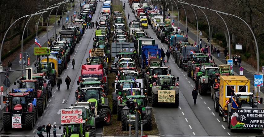 Novi golem prosvjed u Njemačkoj. 3000 traktora i 2000 kamiona zakrčilo Berlin