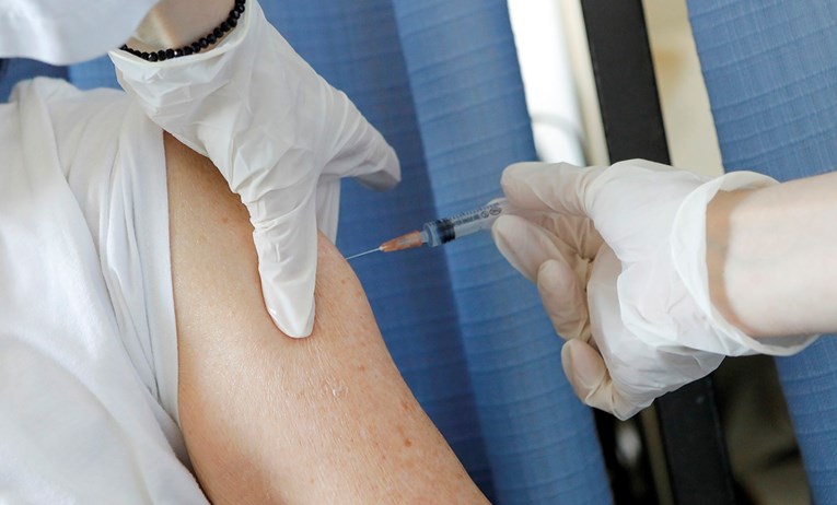 U Srbiji danas počinje masovno cijepljenje protiv korone