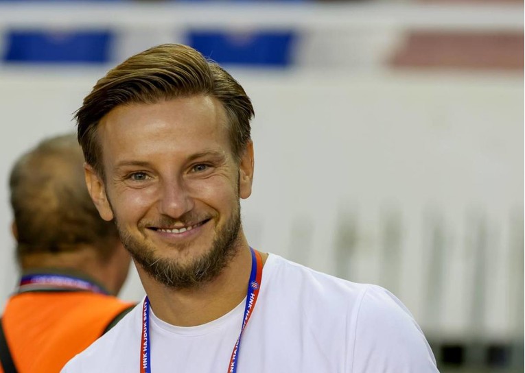 Hajduk objavio odlazak Rakitića. Navijači: Svi bježe iz cirkusa