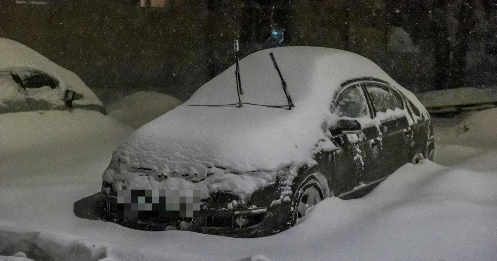 Zadarska policija spašavala ljude iz automobila, zapeli u snijegu