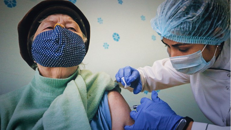 Koliko ćemo dugo biti imuni nakon cijepljenja protiv koronavirusa?
