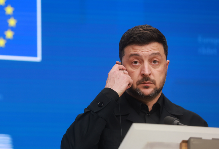 Zelenski: Ne trebaju mi povijesna sra*a da okončam rat. Pročitao sam knjiga kao Putin