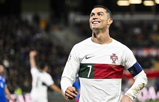 Fanovi zgroženi Ronaldovim stopalima: Njegovi nožni prsti viču upomoć