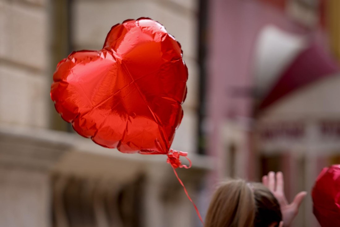 DZS objavio podatke o broju brakova, razvoda... Povezao ih s ljubavnim hitovima