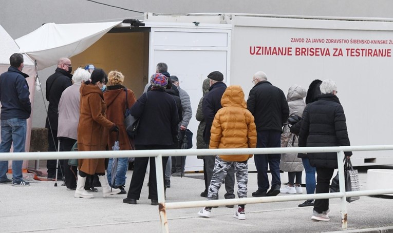 U zadnjih 7 dana u Hrvatskoj od korone umrlo 19 osoba, a 438 je novozaraženih