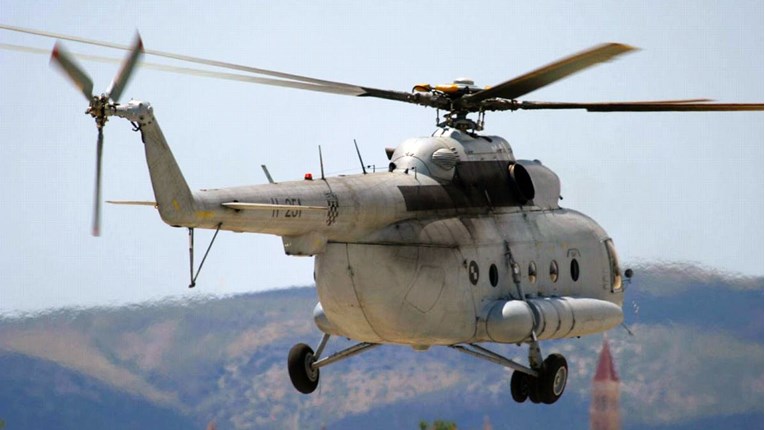 Hrvatska vojska helikopterom prevozila pet pacijenata, od toga četiri turista