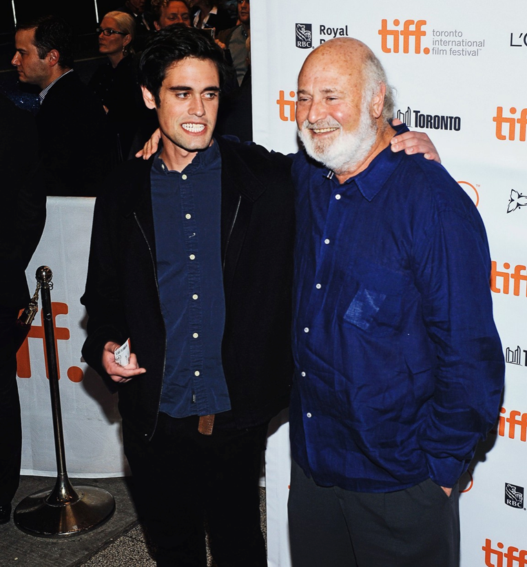 Nick Reiner večer prije ubojstva roditelja slavnima na zabavi postavljao tri pitanja