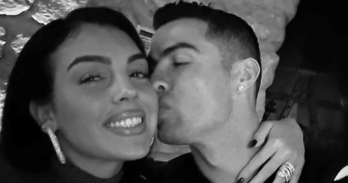 Georgina svojim outfitom za večeru prekršila pravilo u Saudijskoj Arabiji