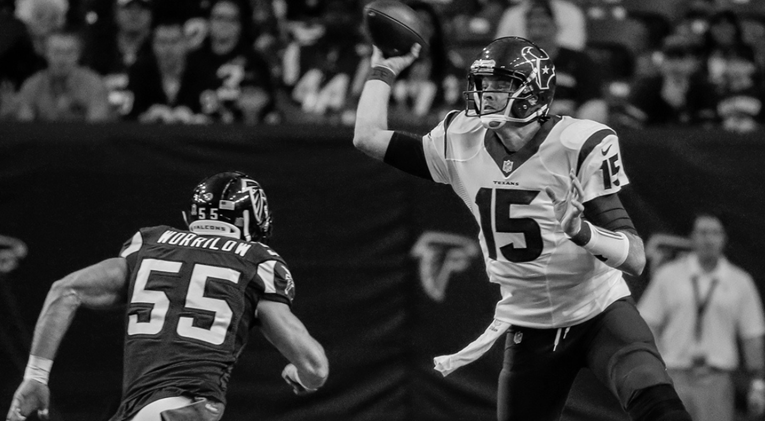 Utopio se bivši NFL igrač. Bio je zamjena najboljem svih vremena