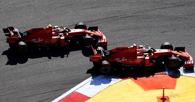 Vettel i Leclerc se skoro sudarili, Nijemac psovao boks
