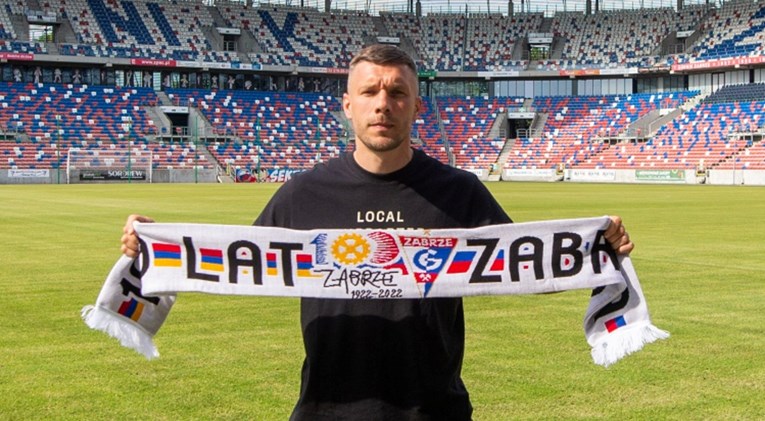 Pogledajte golčinu Lukasa Podolskog u poljskom kupu