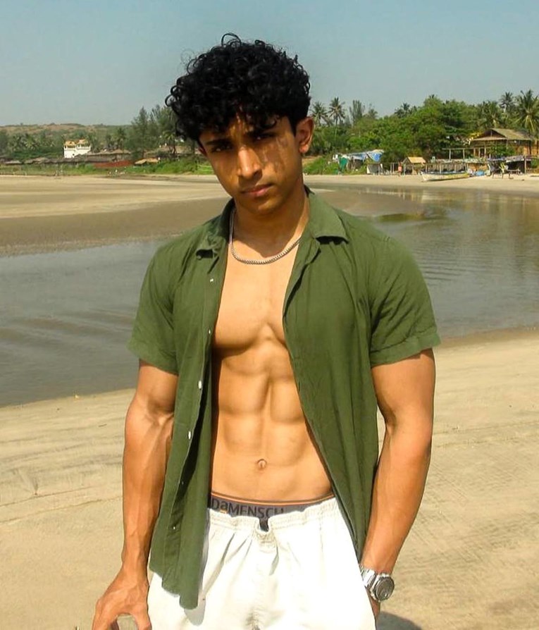 Milijuni prate životnu dramu ovog dečka i čekaju rasplet. Hoće li doista dati otkaz?