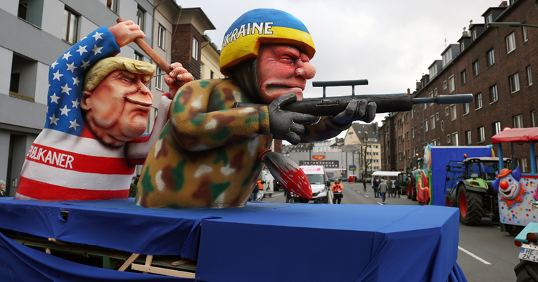 Nijemci na karnevalu kritizirali aktualne političke događaje. Pogledajte fotke