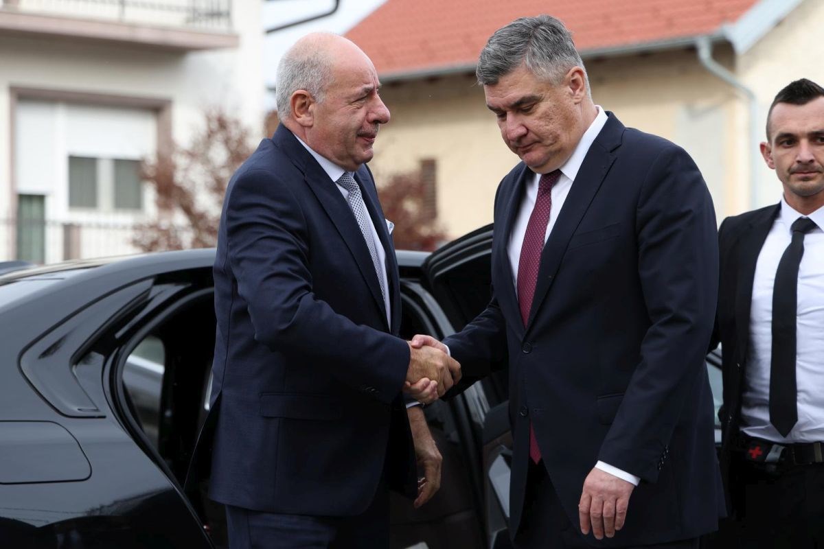 Milanović s mađarskim kolegom posjetio Baranju. "Status manjina je uzorno uređen"