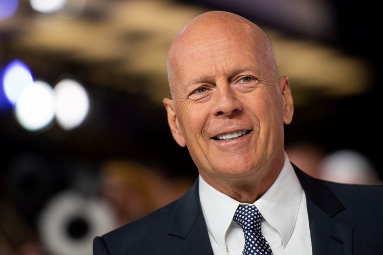 Bruce Willis napušta glumu, dijagnosticirana mu afazija