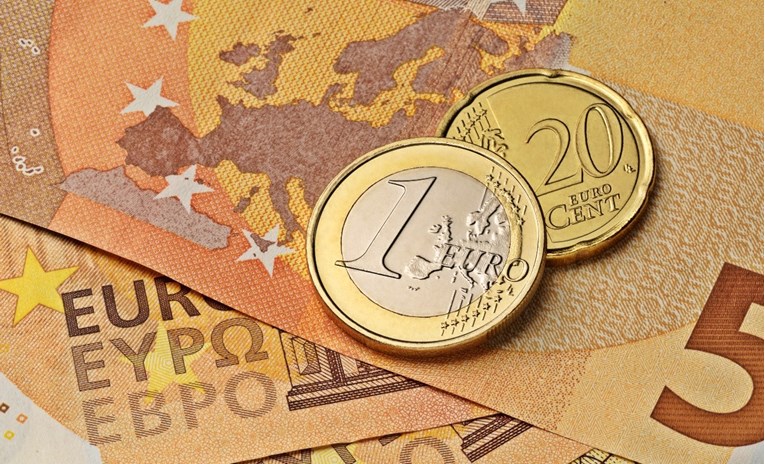 Europska središnja banka prvi put u 5 godina smanjila kamatnu stopu