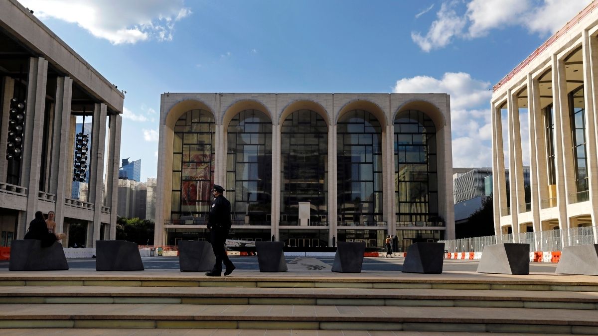 Operna kuća Metropolitan u New Yorku ostaje zatvorena još godinu dana