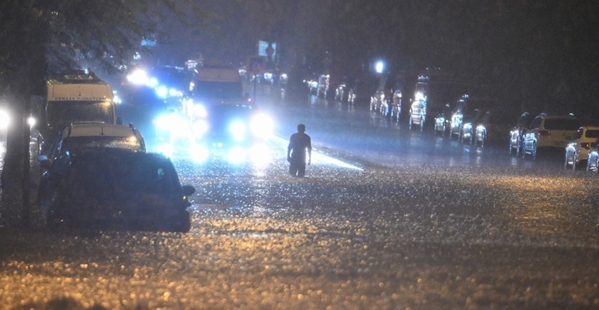 Obilne poplave u glavnom gradu Turske, očekuje se još kiše
