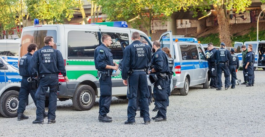 Dvojica Ukrajinaca izbodena u trgovačkom centru u Njemačkoj. Uhićen Rus