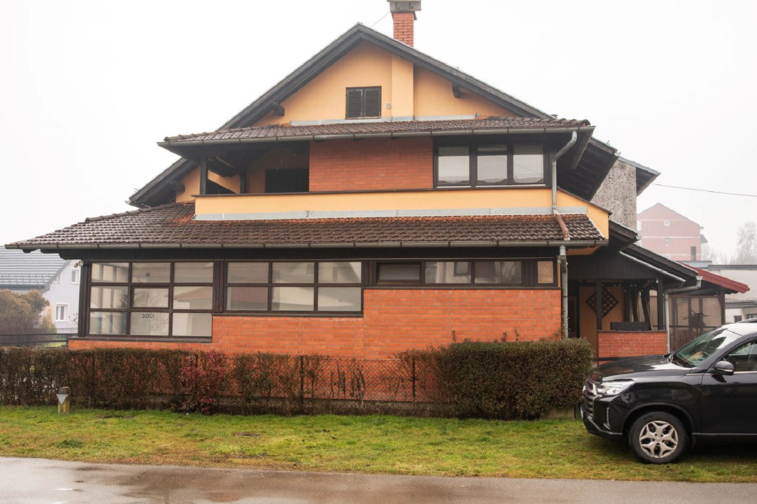 U centru Zagreba prodaje se stan za renovaciju s parkingom u dvorištu