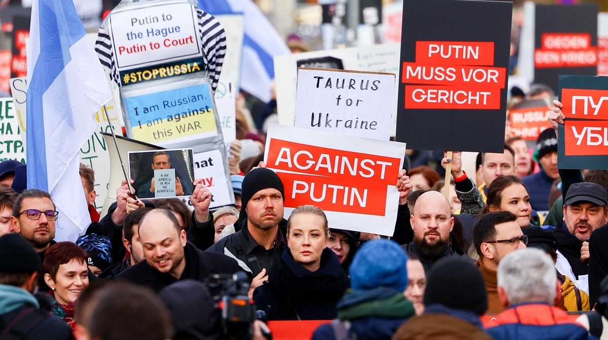 Prosvjed u Berlinu protiv ruske agresije na Ukrajinu. Pojavila se i Julija Navalna