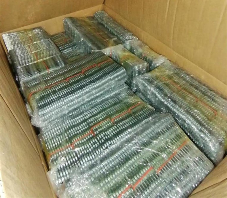 Na Bajakovu u kamionu iz Srbije našli 180.000 tableta. Pogledajte fotografije