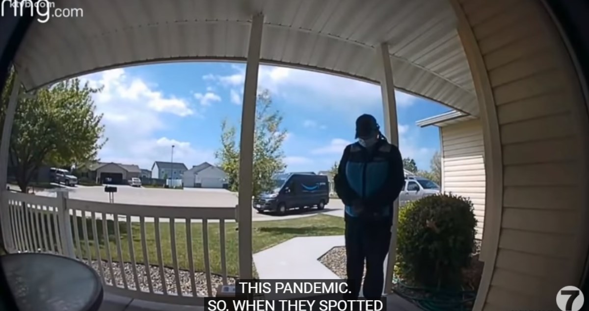 Roditelji bolesnog dječaka se šokirali potezom dostavljačice pa podijelili snimku