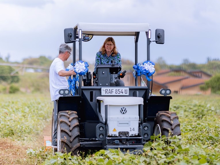 Ovo niste očekivali: Volkswagen proizveo električni traktor