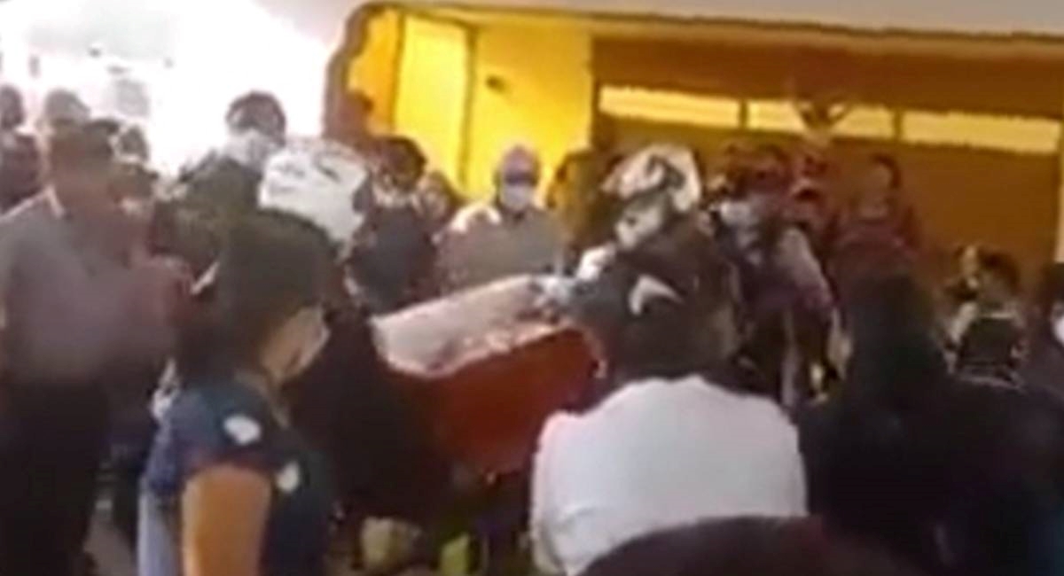 Na sprovodu u Peruu nosili ženu u lijesu pa čuli da kuca iz njega