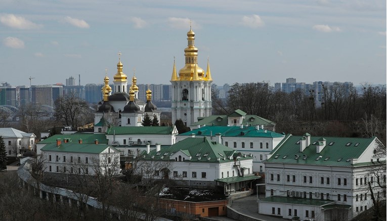 Ukrajina zabranjuje Pravoslavnu crkvu zbog navodnih veza s Rusijom