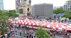 VIDEO U Berlinu razvučena najveća hrvatska zastava