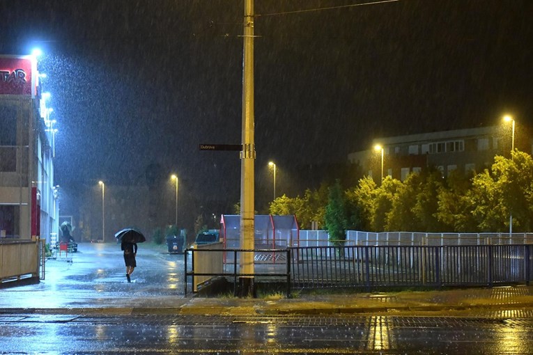 Stigla kiša. Sutra se očekuje rekordno niska rujanska temperatura