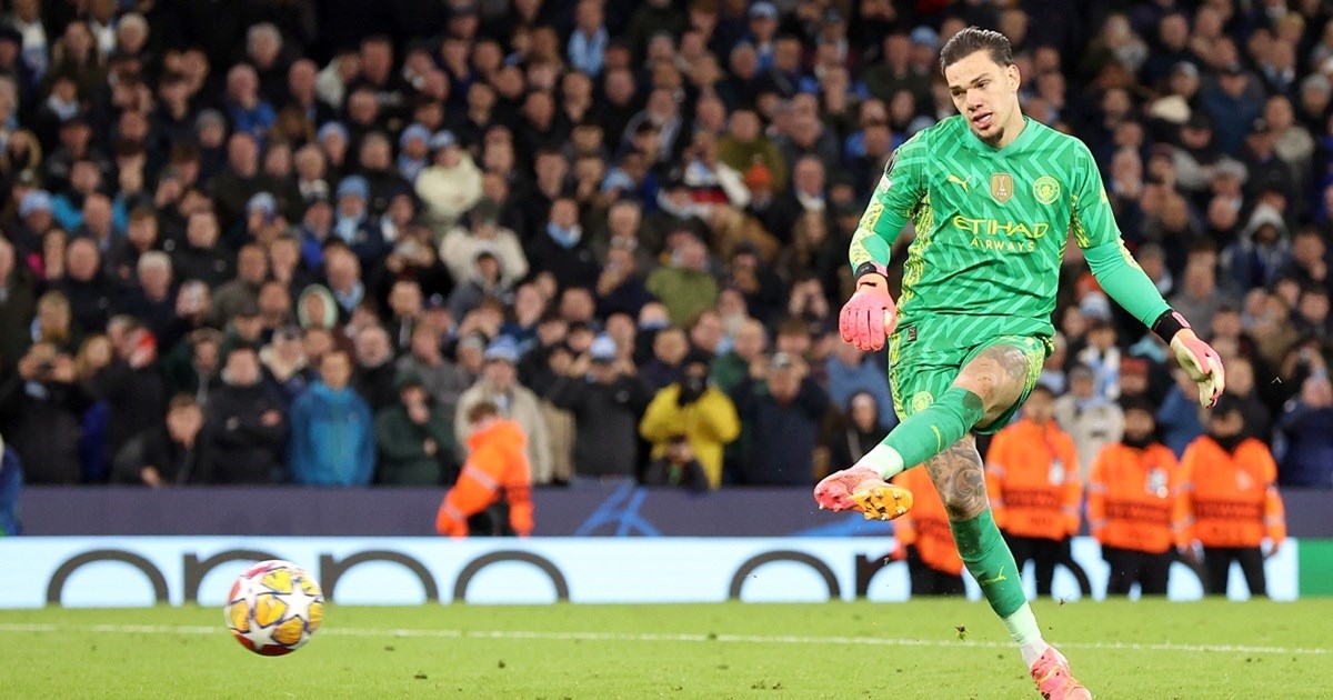 Livakoviću konkurent postaje golman koji je 2023. bio najbolji na svijetu?